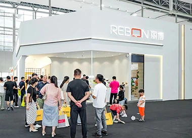 REBON, CBD 박람회에서 다시 군중 모았다